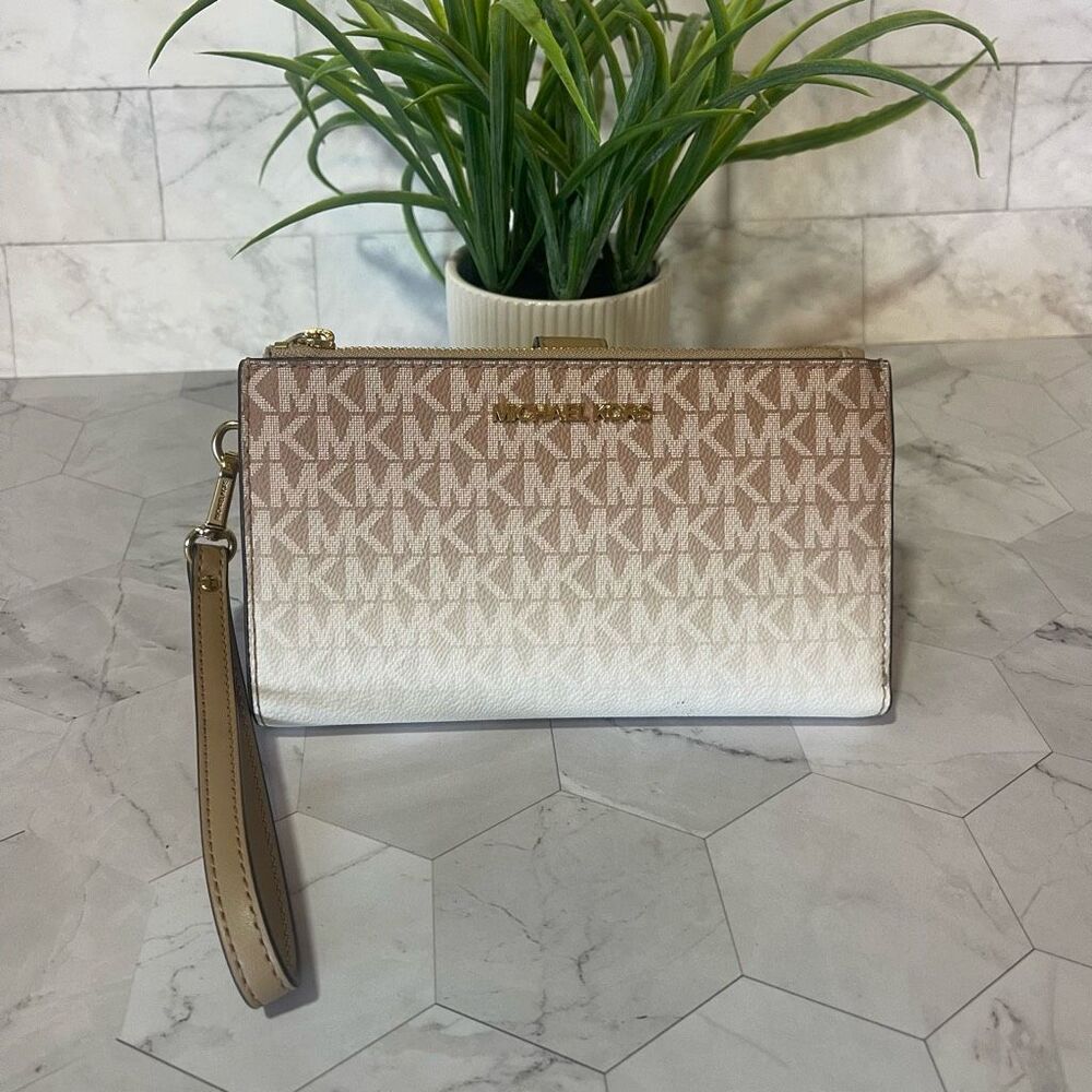 Michael Kors Ombré Double Zip Wallet Wristlet Camel